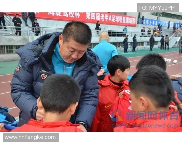 海南业余足球球星闪耀绿茵谱写草根追梦新篇章