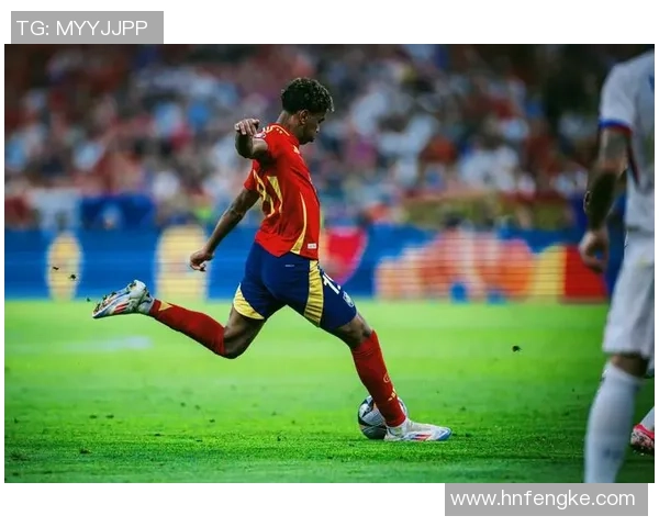 足球史上十大球星齐聚一堂 同场竞技演绎传奇对决